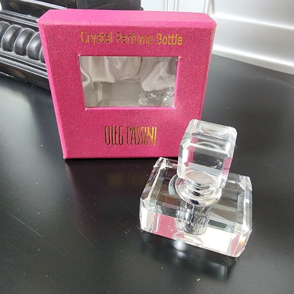 OLEG CASSINI Crystal Empty Perfume Bottle signed In Original Box - Picture 1 of 5